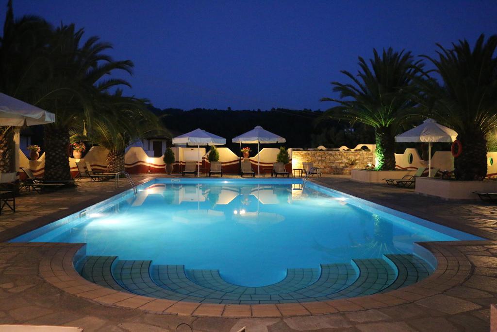 Kelyfos Hotel Neos Marmaras Bagian luar foto